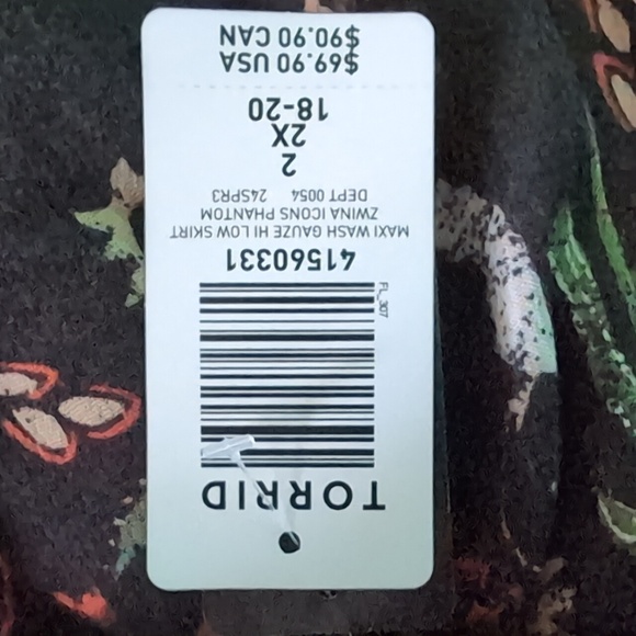 High/Low Torrid Skirt - Picture 5 of 5